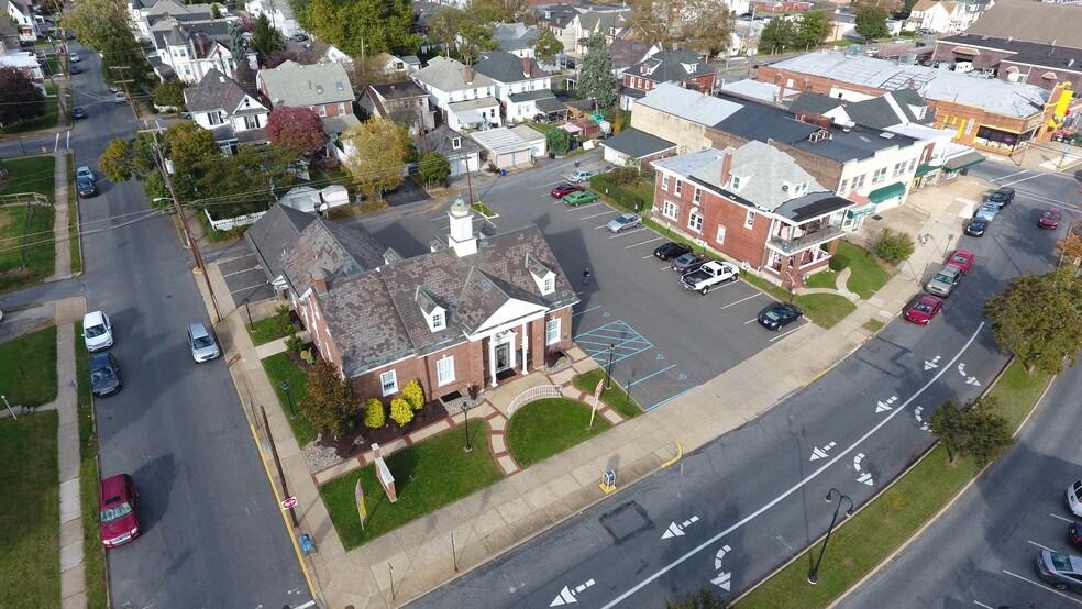 Primary Photo Of 1733 Washington Blvd, Easton Office For Sale