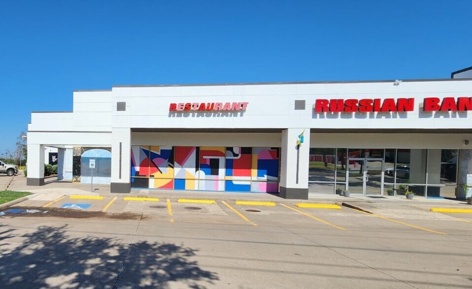 More Photos Of 2515 E Rosemeade Pky, Carrollton Unknown For Lease