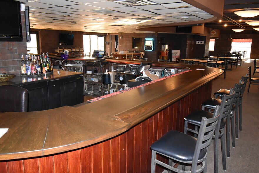 More Photos Of 330 E 135th St, Kansas City Restaurant For Sale