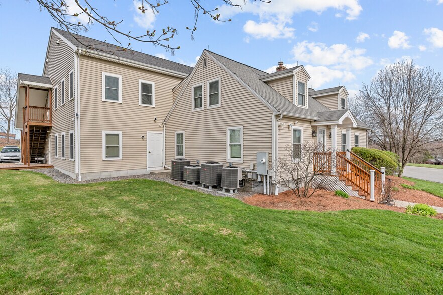 More Photos Of 385 South St, Shrewsbury Office For Sale
