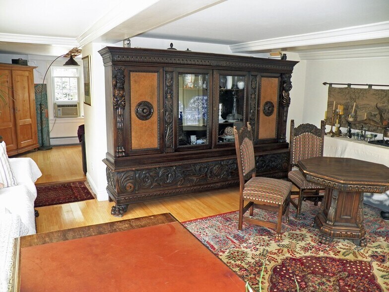 More Photos Of 146 Calef Hwy, Barrington Flex For Sale