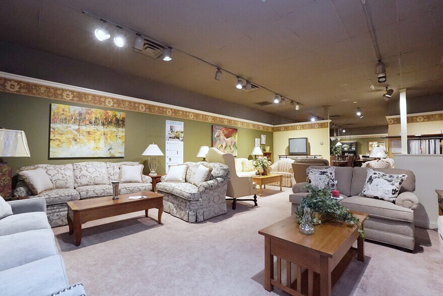 More Photos Of 1229 Castleton Ave, Staten Island Storefront For Lease