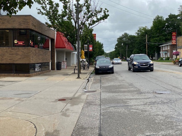 More Photos Of 211 Maple St, Big Rapids Office Residential For Lease