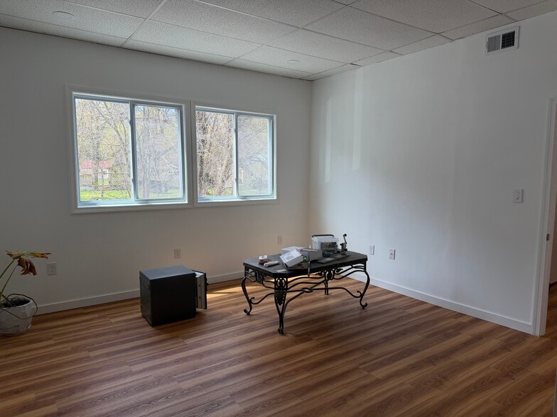 More Photos Of 355 June St, Worcester Office For Lease