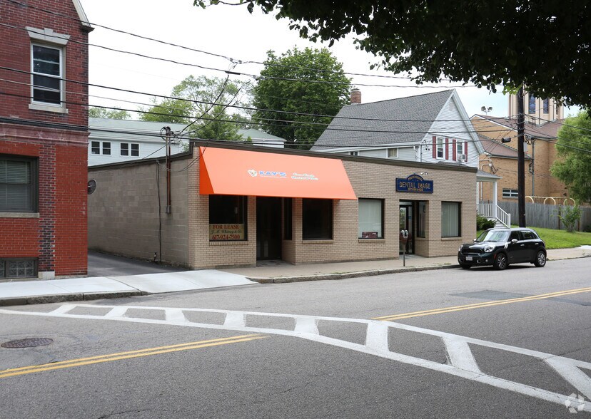 More Photos Of 51 Bigelow Ave, Watertown Storefront For Lease