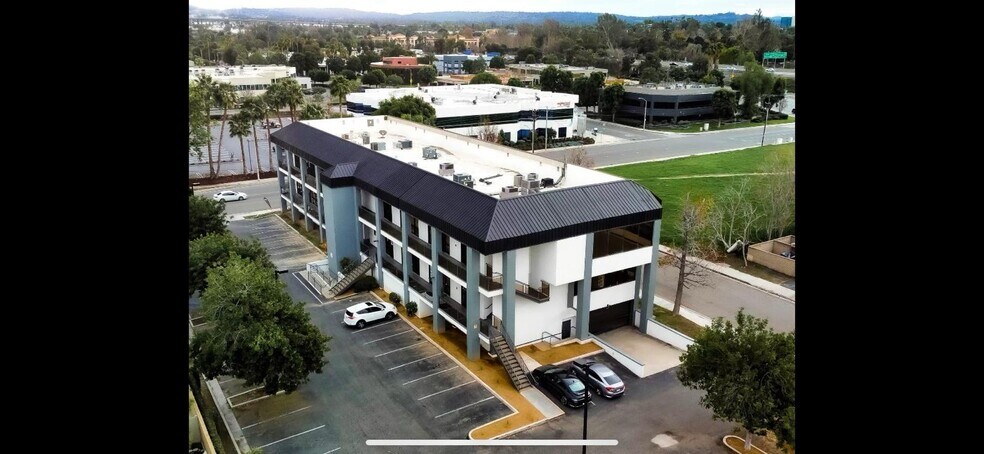 More Photos Of 4505 Allstate Dr, Riverside Office Residential For Sale