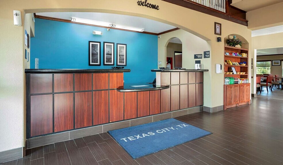 More Photos Of 320 Highway 146 N, Texas City Hotel For Sale