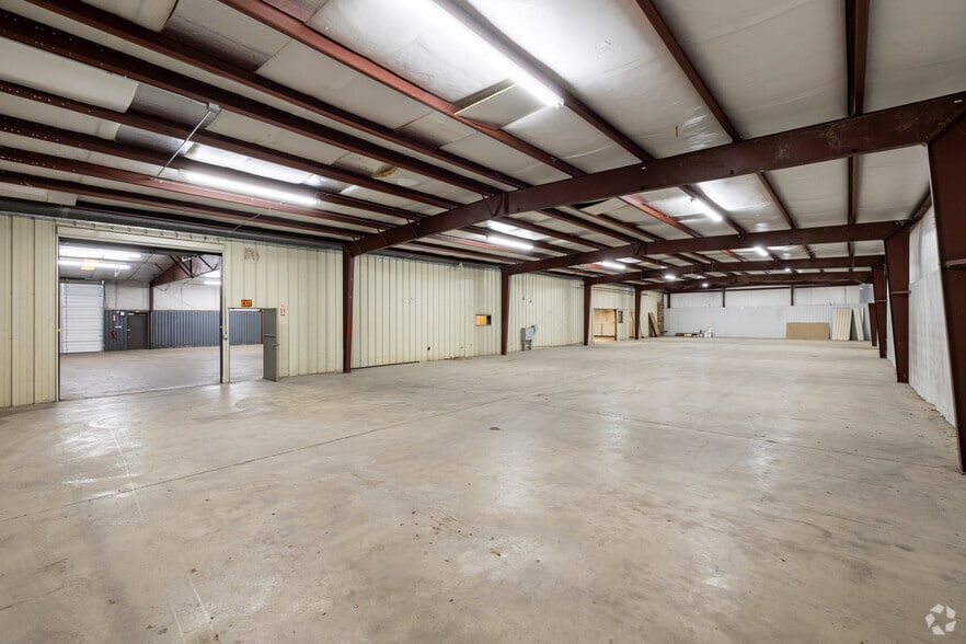 More Photos Of 3904 Ayers Rd, Fort Smith Warehouse For Sale