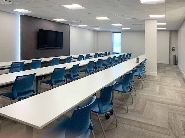 More Photos Of 4415 W Harrison St, Hillside Office For Lease