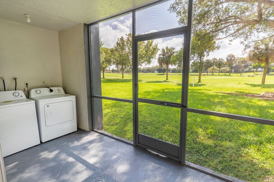 More Photos Of 8445 Springtree Dr, Sunrise Apartments For Sale