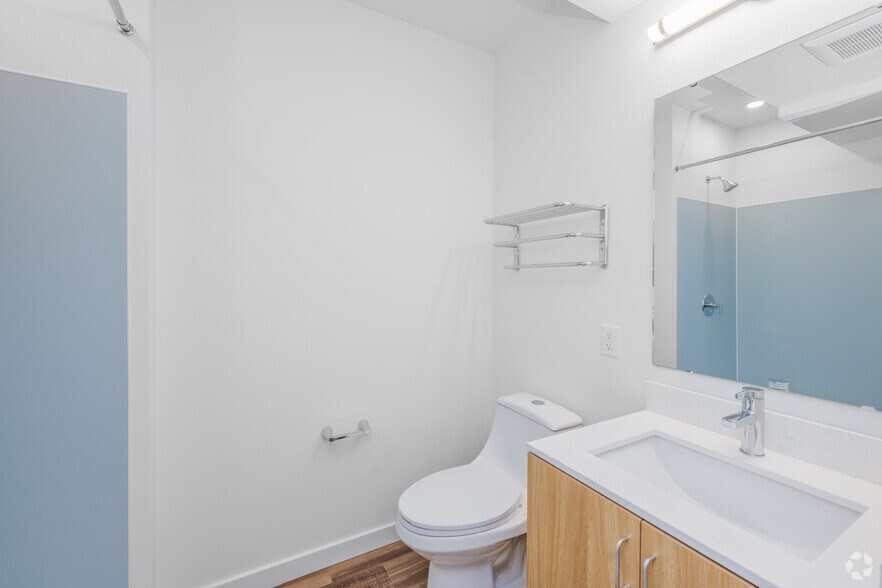 More Photos Of 9208 20th Ave SW, Seattle Apartments For Lease