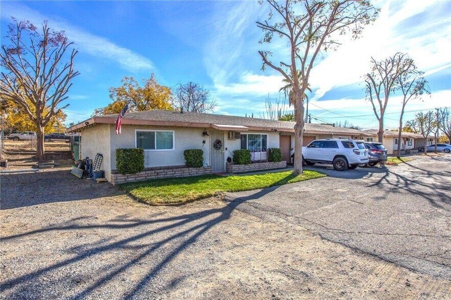 More Photos Of 32390 Avenue D, Yucaipa Apartments For Sale