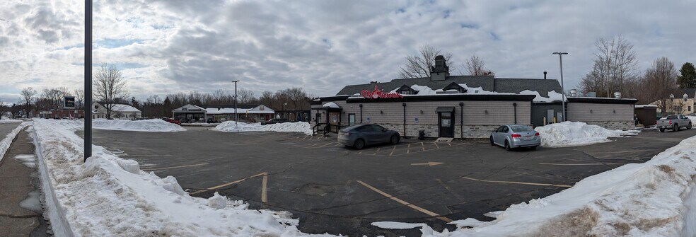 More Photos Of 1062 Main St, Holden Restaurant For Sale