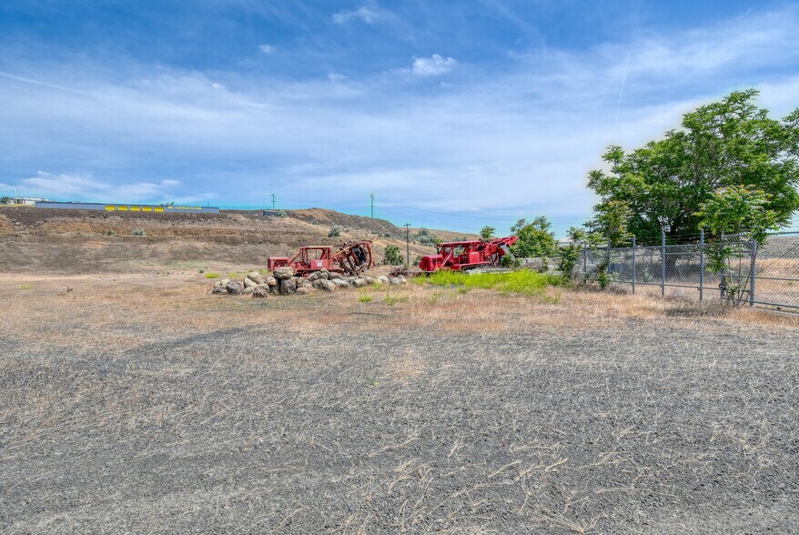 More Photos Of 1150 Airport Road rd, Pendleton Land For Sale