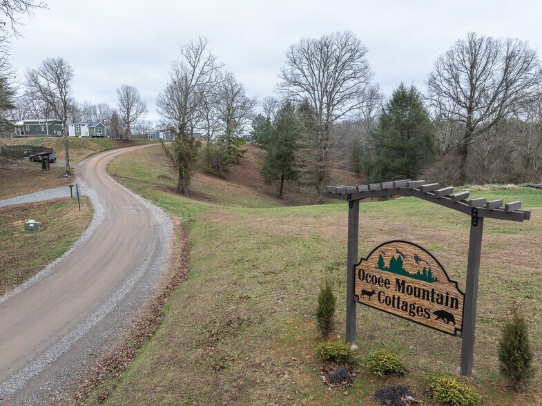 More Photos Of 177 Roper Rd, Copperhill Specialty For Sale