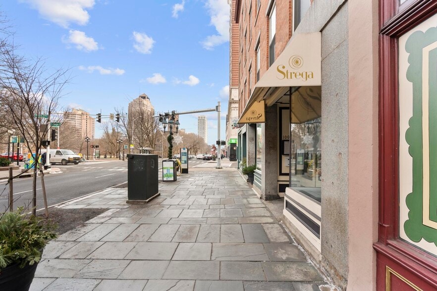 More Photos Of 1006 Chapel St, New Haven General Retail For Lease