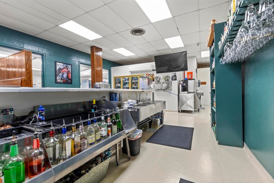 More Photos Of 348 Market St, Colusa Restaurant For Sale