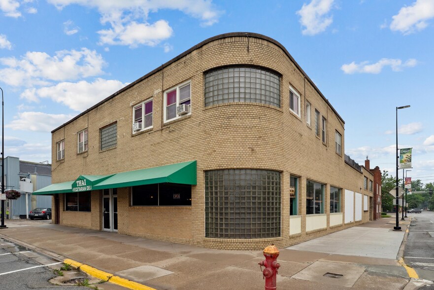 More Photos Of 120 Broadway ave, Fairfield General Retail For Sale
