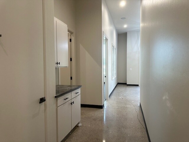 More Photos Of 1010 S Santa Fe Ave, Moore Office For Sale