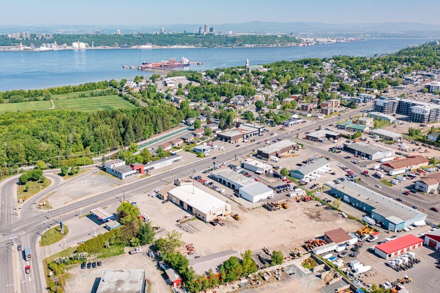 More Photos Of 3650 Boul Guillaume Couture, Lévis Warehouse For Sale