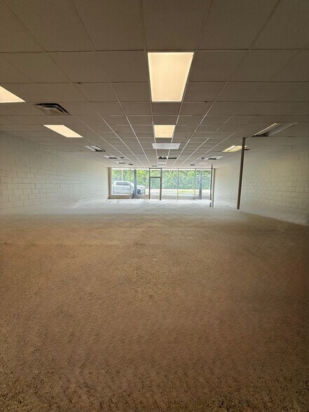 More Photos Of 6508-6516 W Jackson St, Pensacola Unknown For Lease