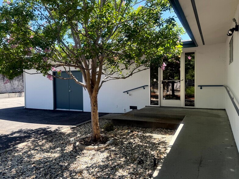 More Photos Of 111 Margaret Ln, Grass Valley Office For Sale