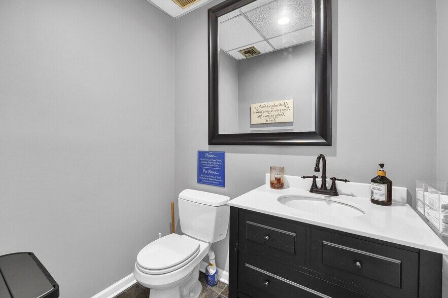More Photos Of 122 Central Ave, Clark Storefront Retail Office For Sale