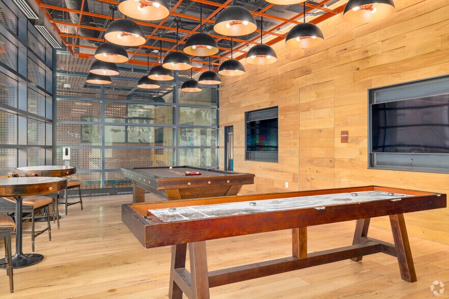 More Photos Of 1213 Walnut St, Philadelphia Apartments For Lease