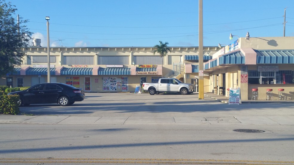 More Photos Of 330-332 W 9th St, Hialeah Storefront Retail Office For Lease