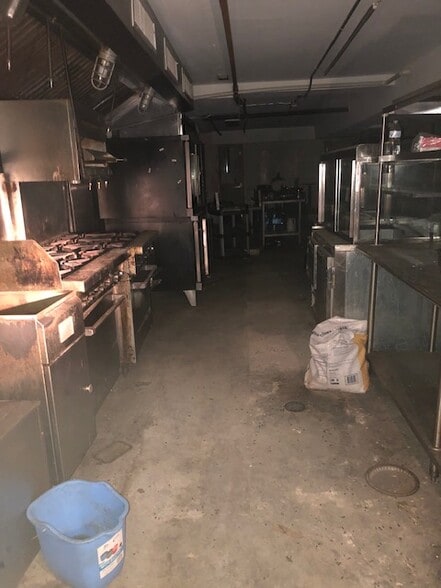 More Photos Of 1363-1372 Utica Ave, Brooklyn Storefront Retail Office For Lease