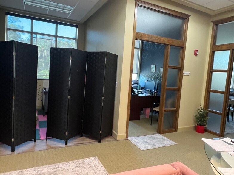 More Photos Of 6 Meridian Home Ln, Palm Coast Office For Lease