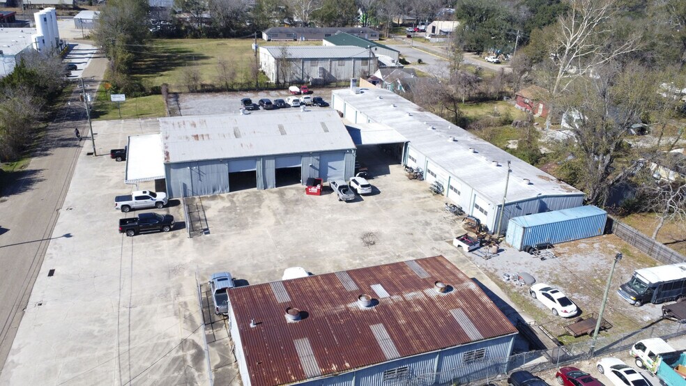 More Photos Of 5275 Kincaid Ave, Baton Rouge Warehouse For Sale