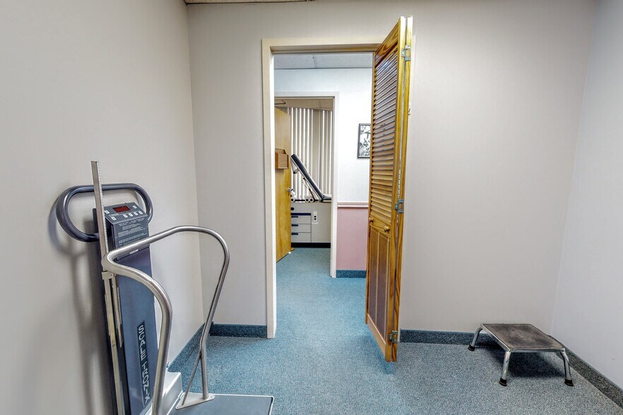 More Photos Of 545 Island Rd, Ramsey Medical For Lease