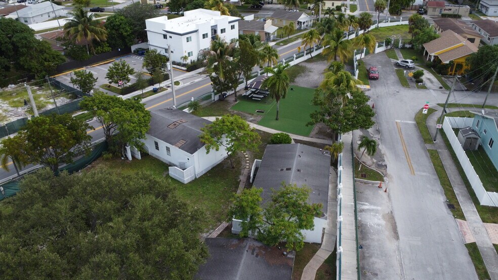 More Photos Of 520 NW 5th St, Hallandale Beach Schools For Sale