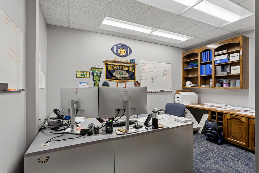 More Photos Of 2817 Erica Pl, Nashville Office For Sale