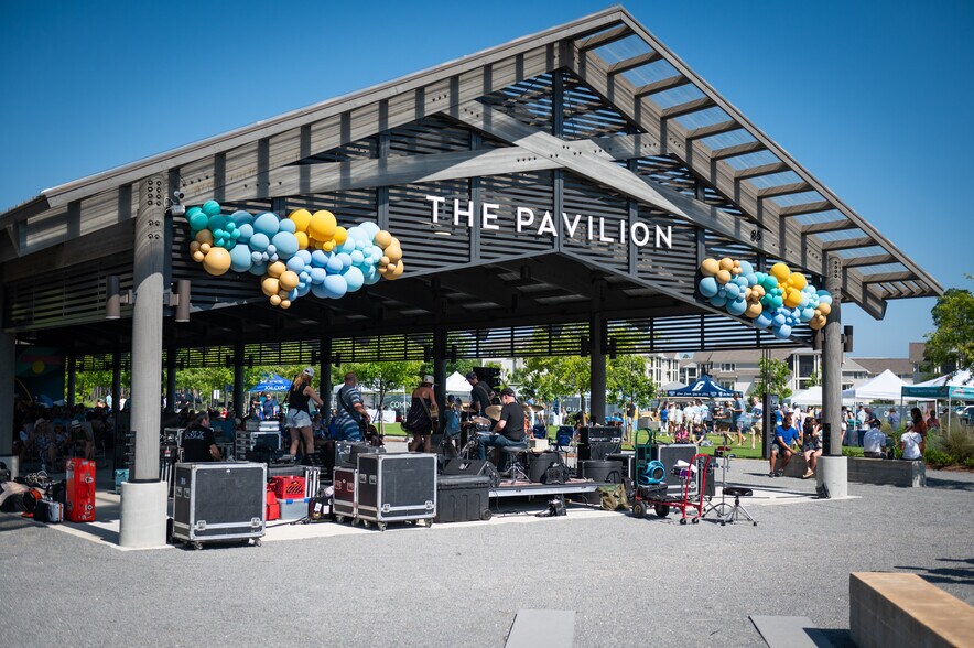 More Photos Of 19 Plaza Way, Watersound General Retail For Lease