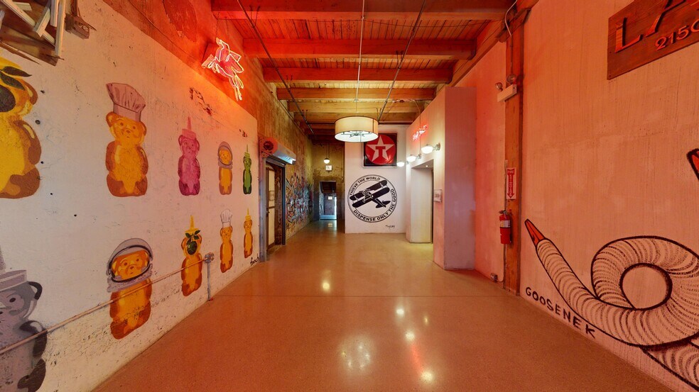 More Photos Of 2150 S Canalport Ave, Chicago Loft Creative Space For Lease