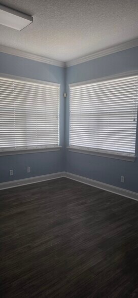 More Photos Of 11555 Central Pky, Jacksonville Medical For Lease