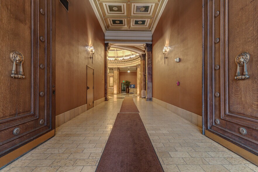 More Photos Of 319 N 4th St, Saint Louis Office Residential For Lease