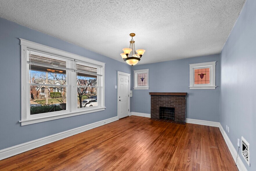 More Photos Of 5510 Lisette Ave, Saint Louis Multifamily For Sale