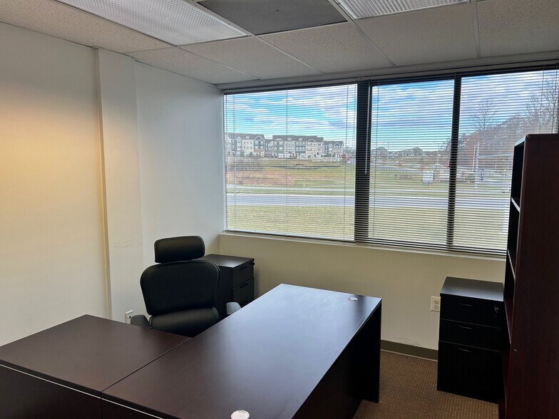 More Photos Of 7923 Honeygo Blvd, Baltimore Unknown For Lease