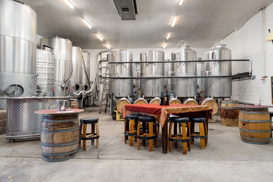 More Photos Of 8221 Stoney Creek Rd, Fair Play Winery Vineyard For Sale