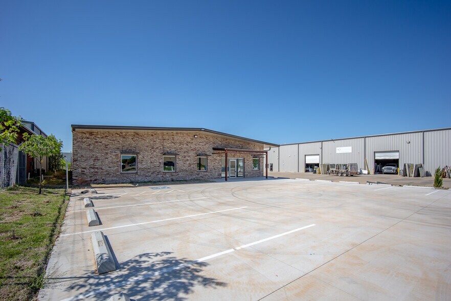 More Photos Of 304 145th pl, Edmond Industrial For Sale