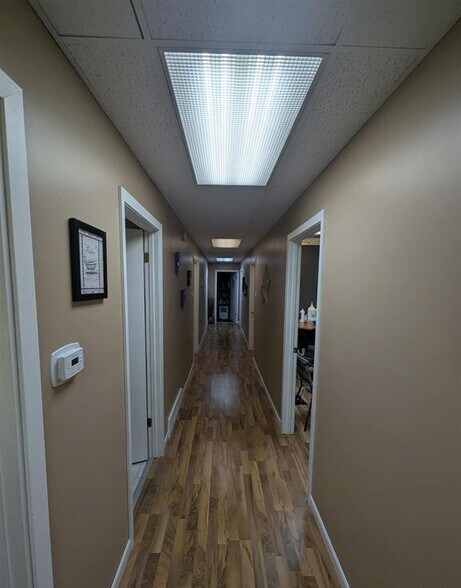 More Photos Of 533 W Main St, Princeville General Retail For Sale