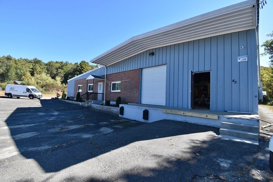 More Photos Of 45 Bethany Rd, Monson Manufacturing For Sale