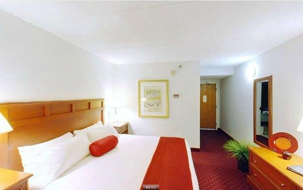 More Photos Of 1244 Canterbury Rd, Shakopee Hotel For Lease