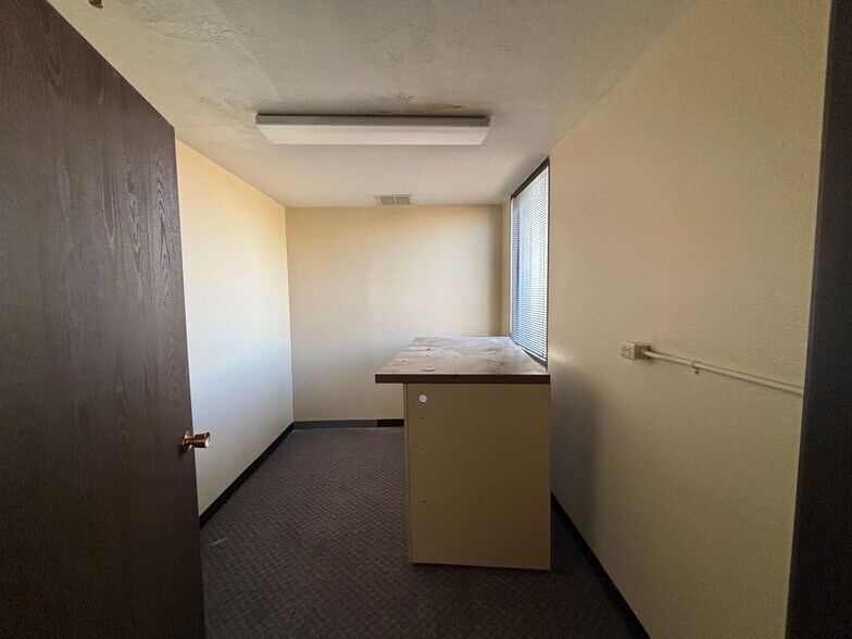 More Photos Of 1501 El Camino Ave, Sacramento Medical For Lease