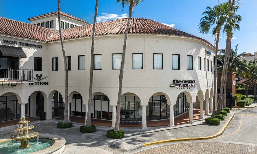 More Photos Of 1515-1637 SE 17th St, Fort Lauderdale Unknown For Lease