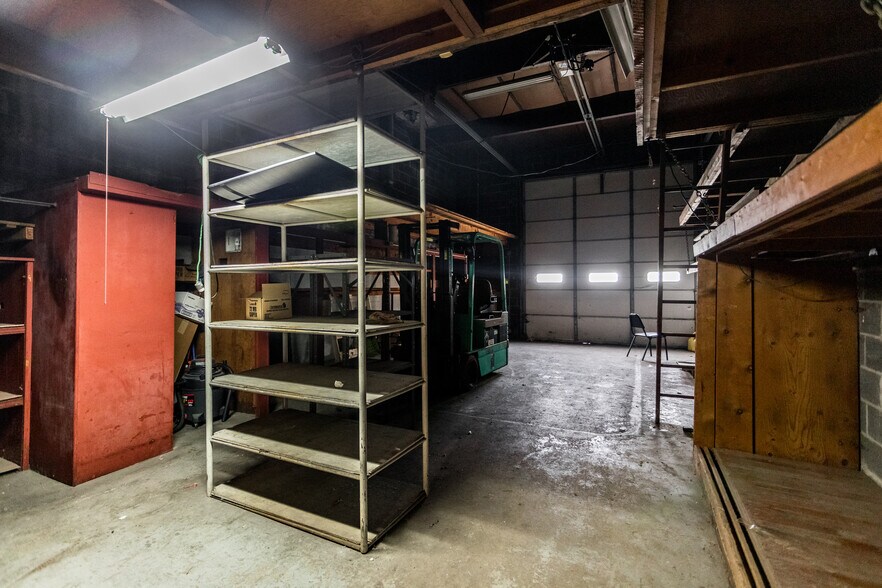 More Photos Of 6349 Grand River Ave, Detroit Storefront For Sale