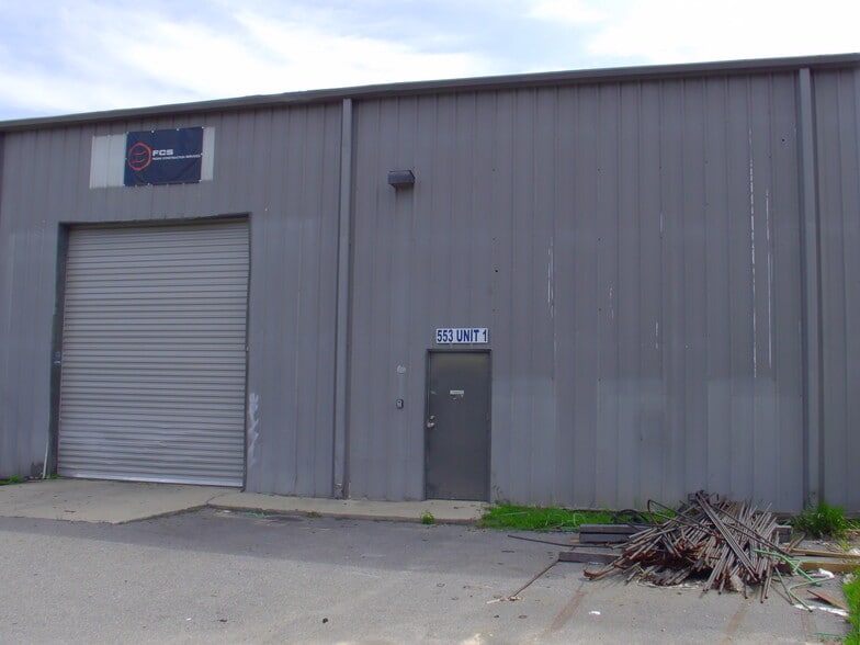 More Photos Of 553 Capital Cir SW, Tallahassee Warehouse For Lease